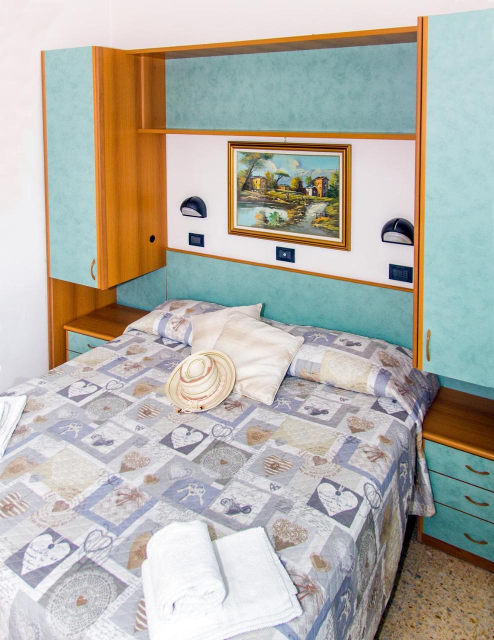 Hotel Trianon Bellaria-Igea Marina Buitenkant foto