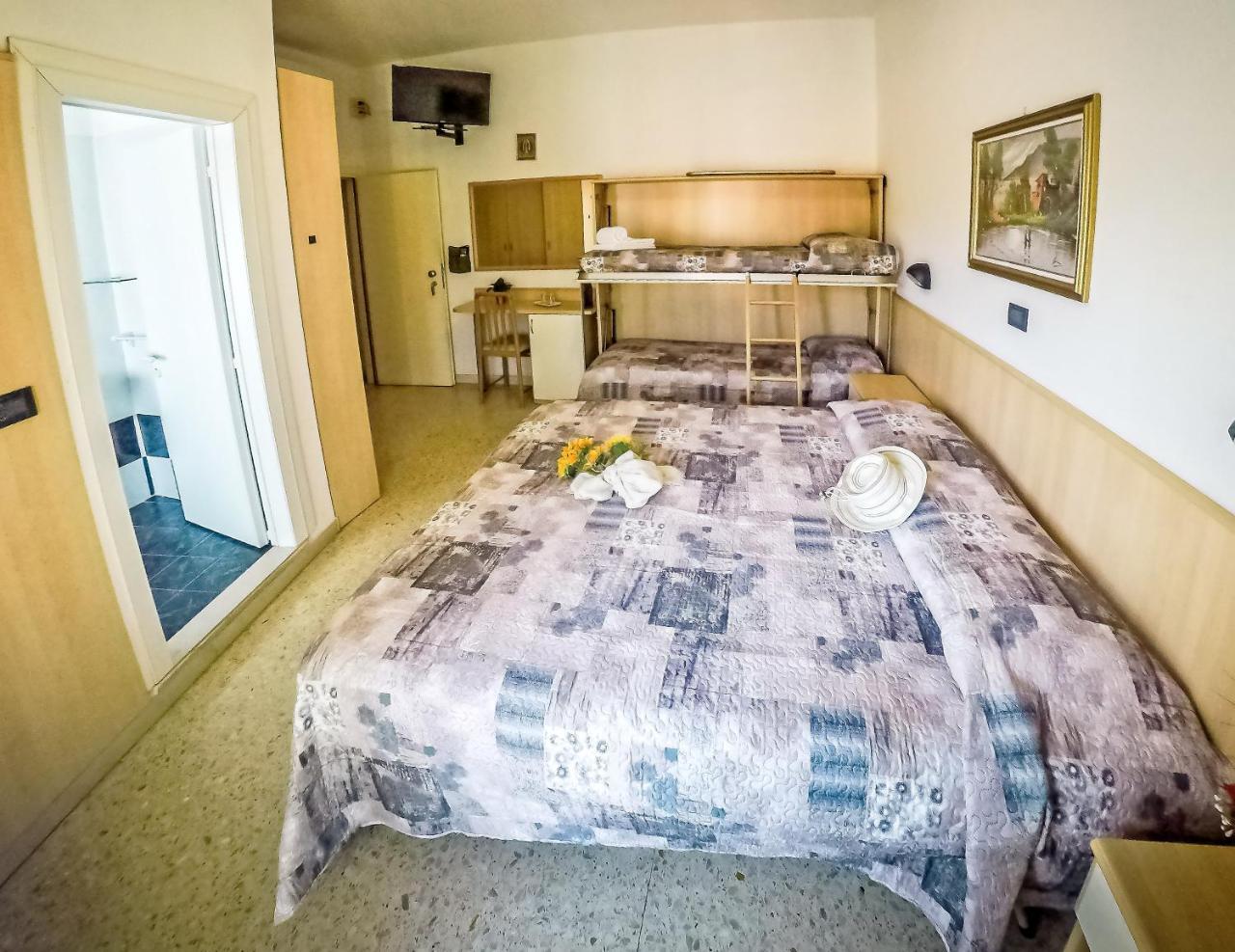 Hotel Trianon Bellaria-Igea Marina Buitenkant foto